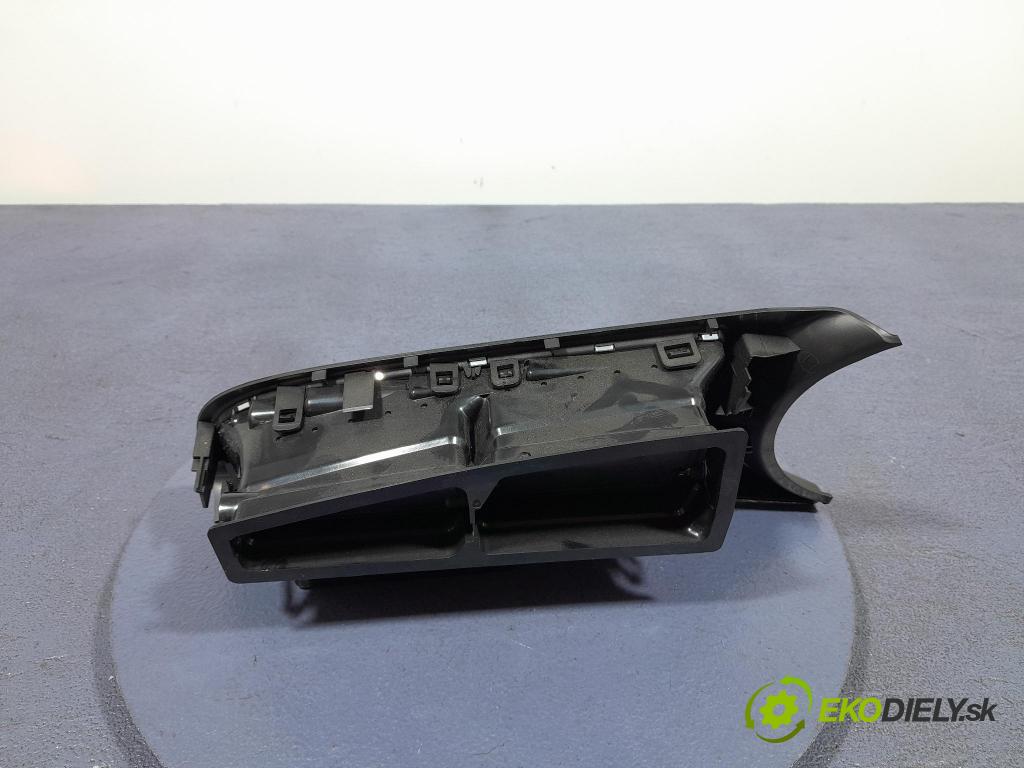 Peugeot 3008 2012 GRIDS: Prúd vzduchu: Vzduch: 9685023677