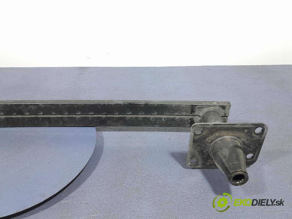 Peugeot 3008 2012 výstuha narazník Predné 9670186380