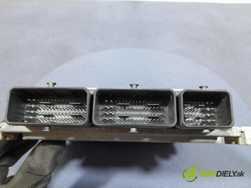 Renault Master 2018 riadiaca jednotka Motor: 237109955R