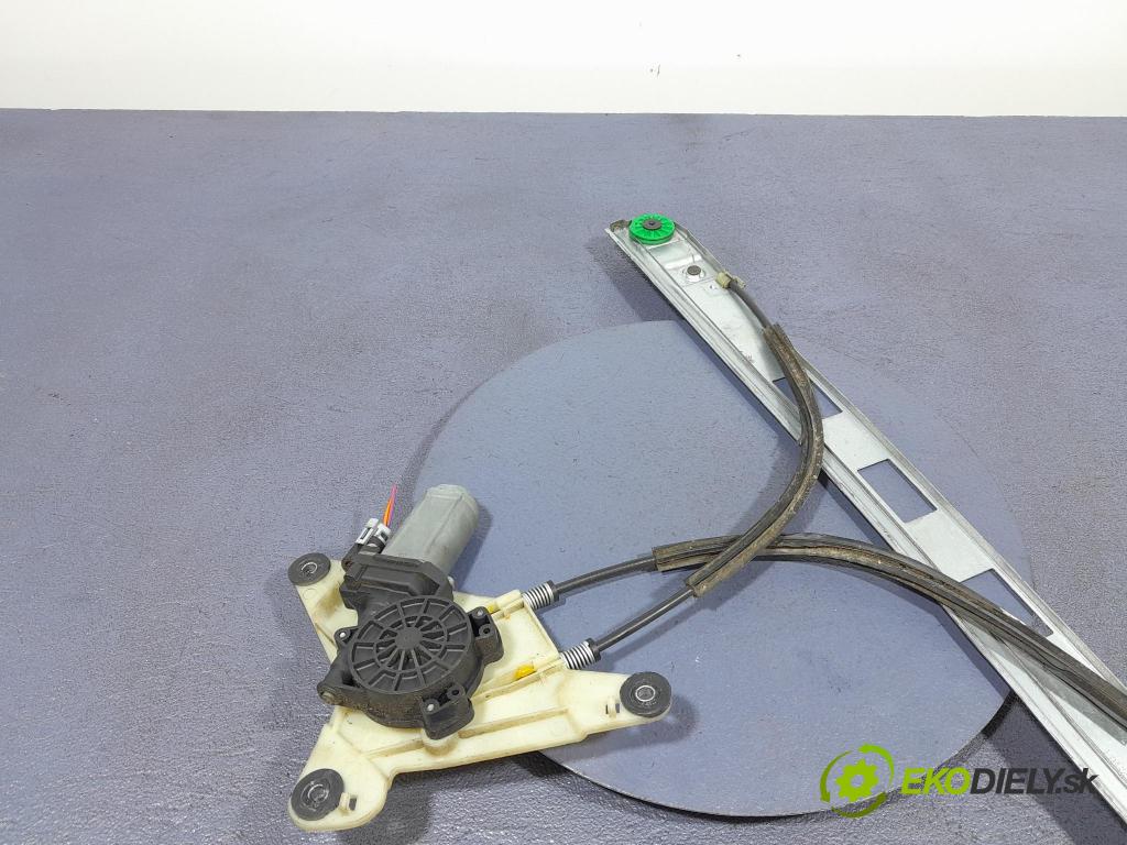 Renault Master 2018 mechanizmus okna Okná: Predné v pravo: 807200008R