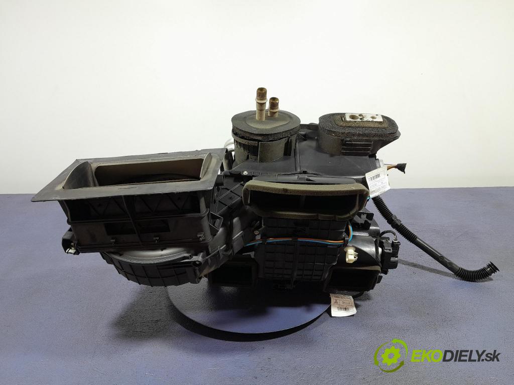 Renault Master 2018 radiator 272702687R