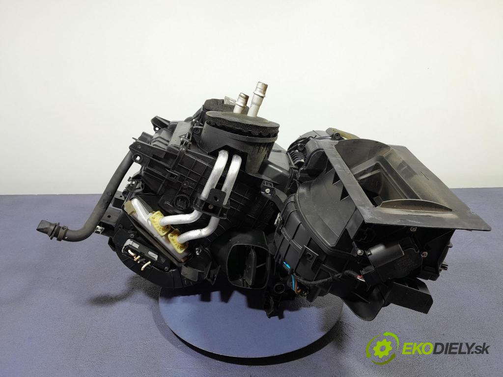 Renault Master 2018 radiator 272702687R