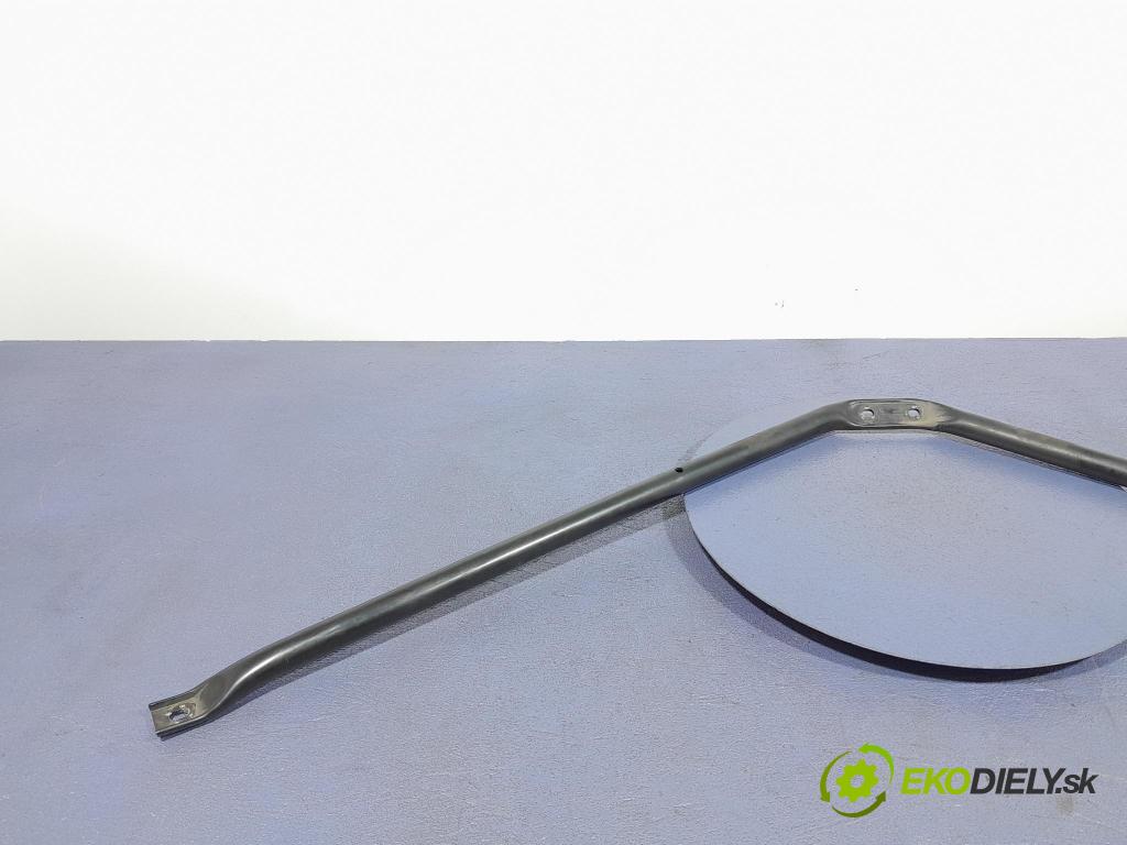 Bmw Seria 5 2008 výstuha Predné: / pas predný 7046555
