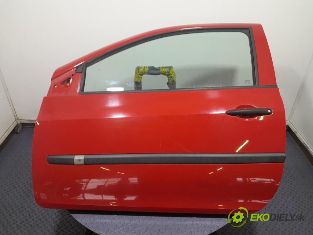 Renault Clio 2012 dvere Predné Vľavo: