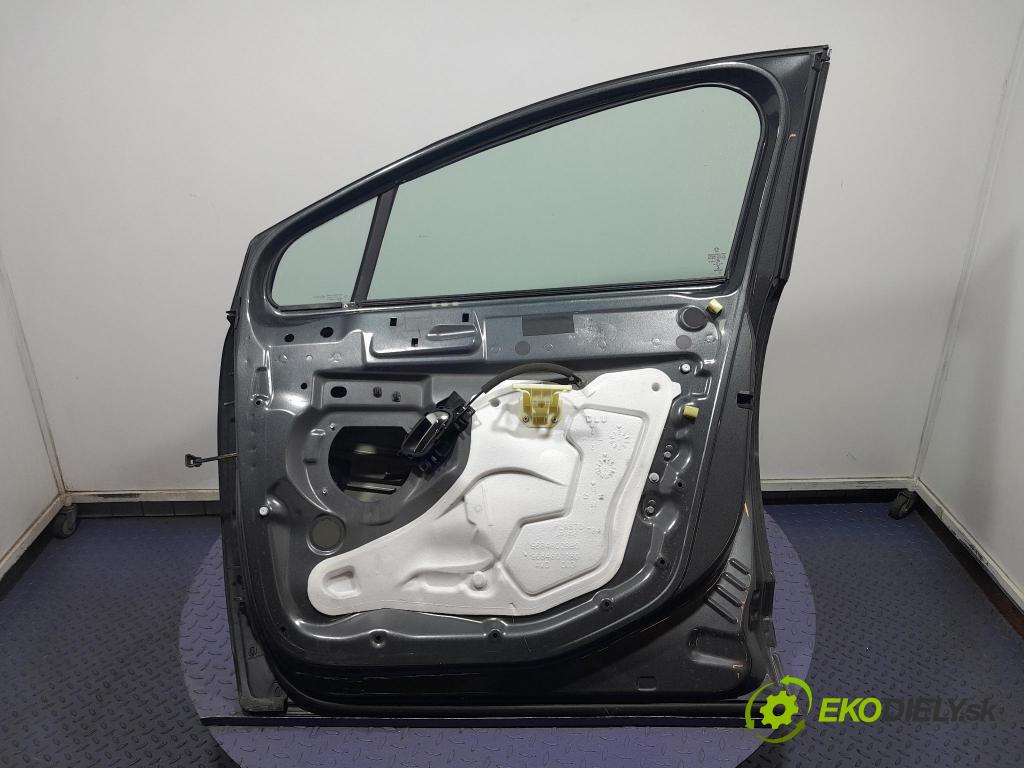 Peugeot 3008 2012 dvere Predné pravé 