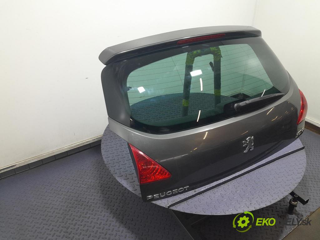 Peugeot 3008 2012 zadna dveře kufra: kufra: