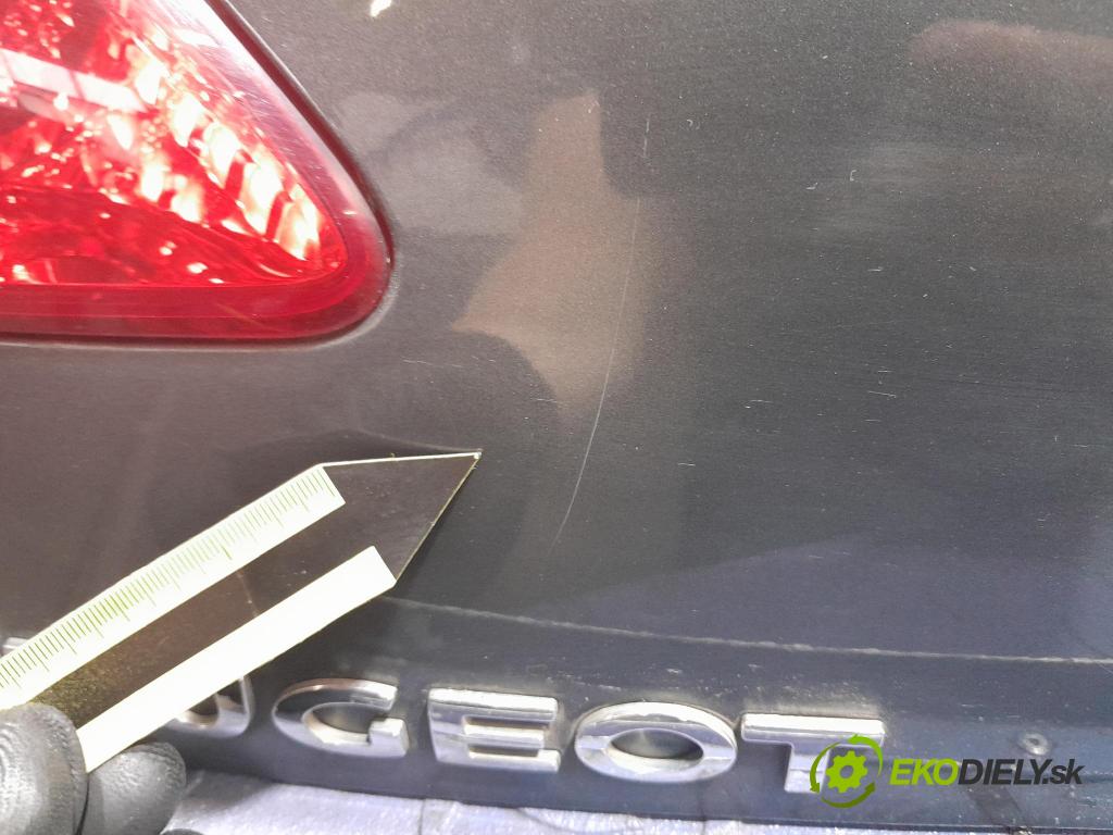 Peugeot 3008 2012 zadna dveře kufra: kufra: