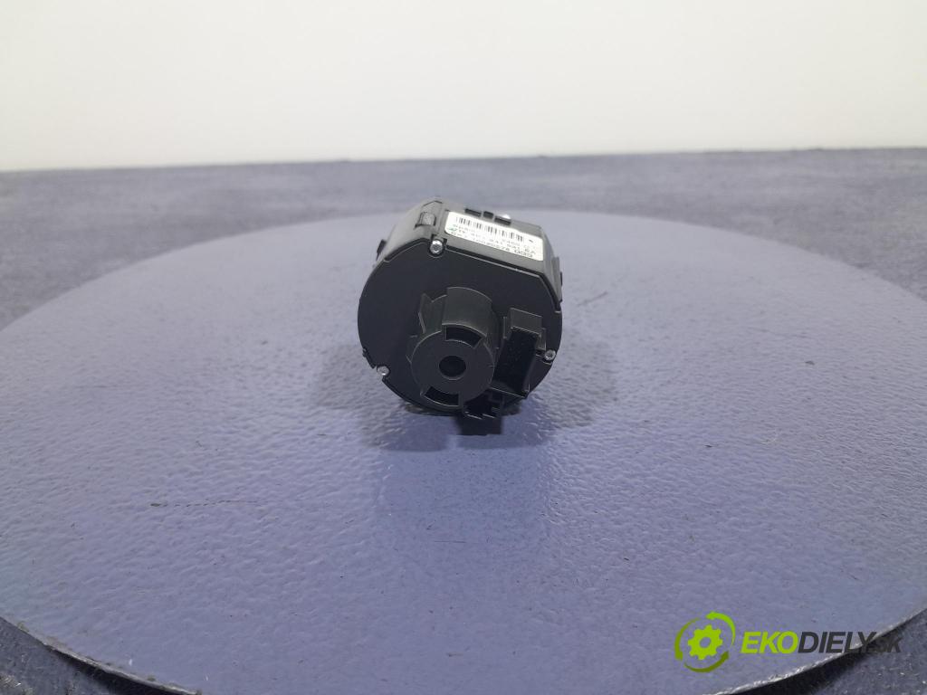 Audi A3 2010 prepínač svetiel 8P1941531EA