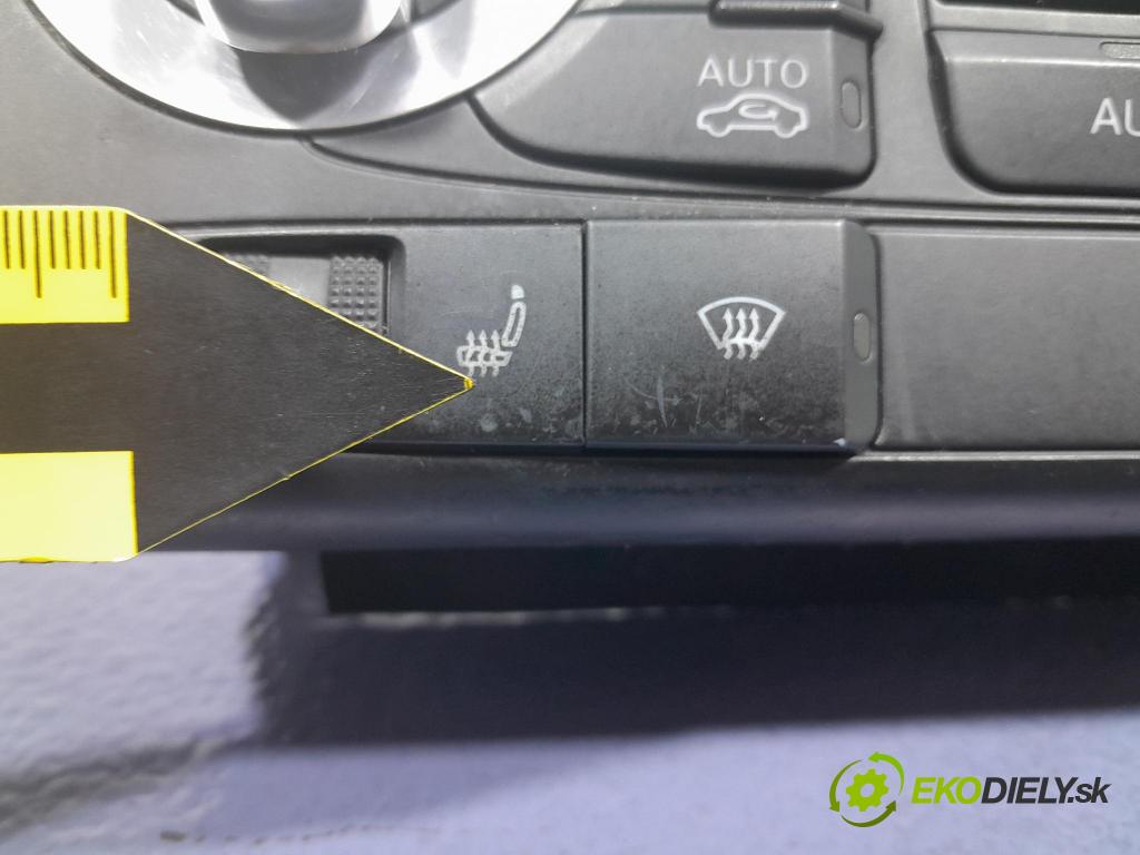 Audi A3 2010 prepínač Klimatizácia: Prúd vzduchu: 8P0820043BN