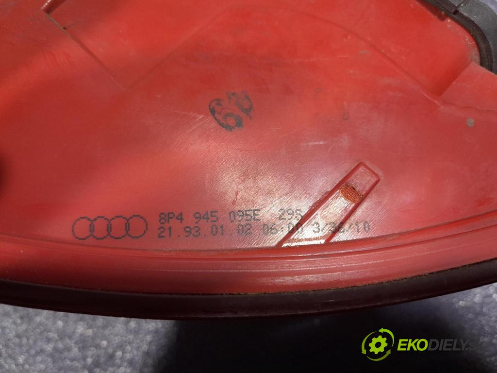 Audi A3 2010 svetlo / reflektor zad ľavá Vonkajsia: 8P4945095E