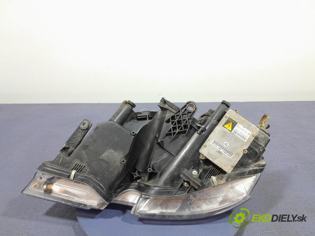 Skoda Superb 2007 Reflektor: v pravo: