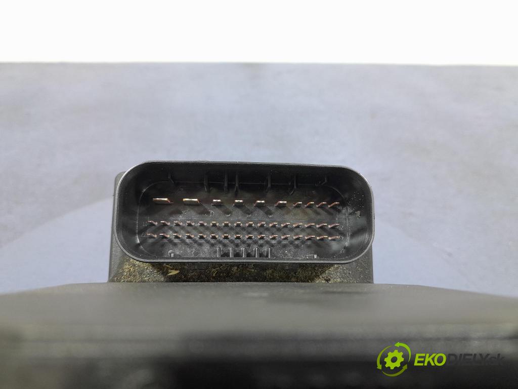 Skoda Superb 2007 čerpadlo ABS x 3U0614517D