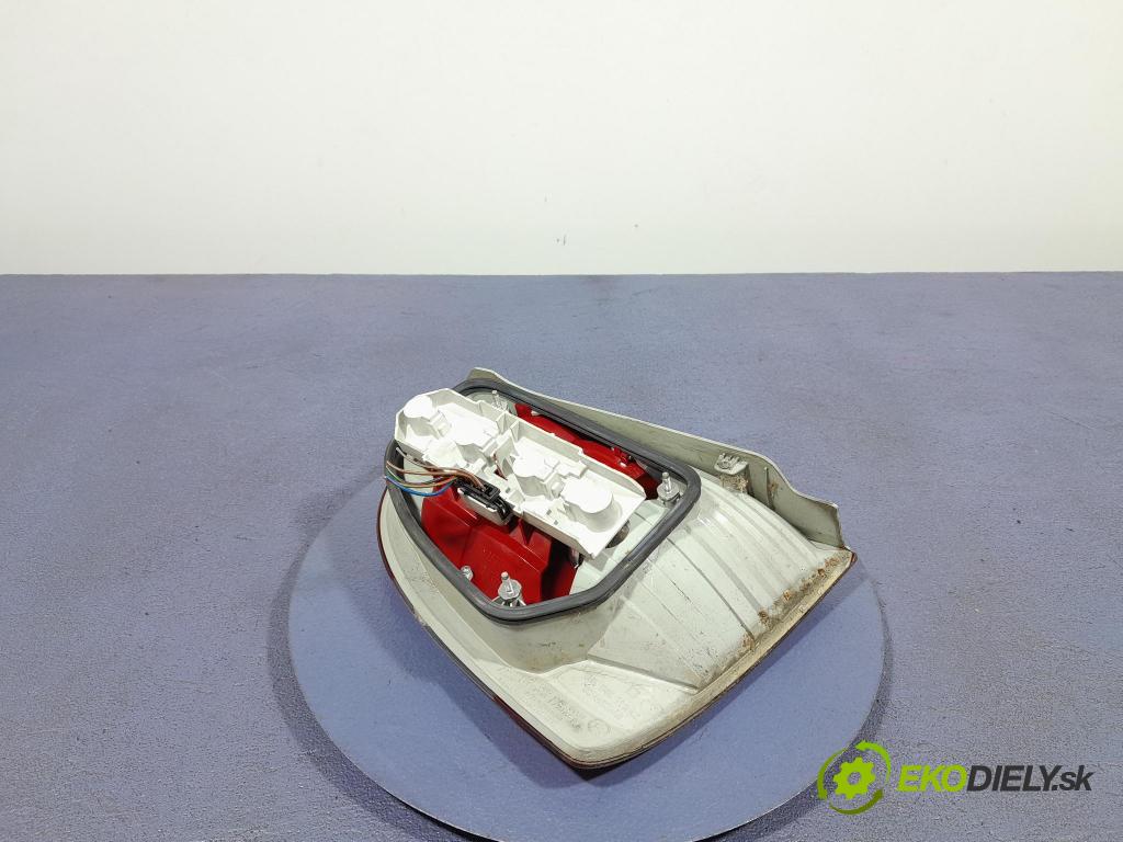 Skoda Superb 2007 svetlo / reflektor zad Prava: Vonkajsia: 3U5945096A