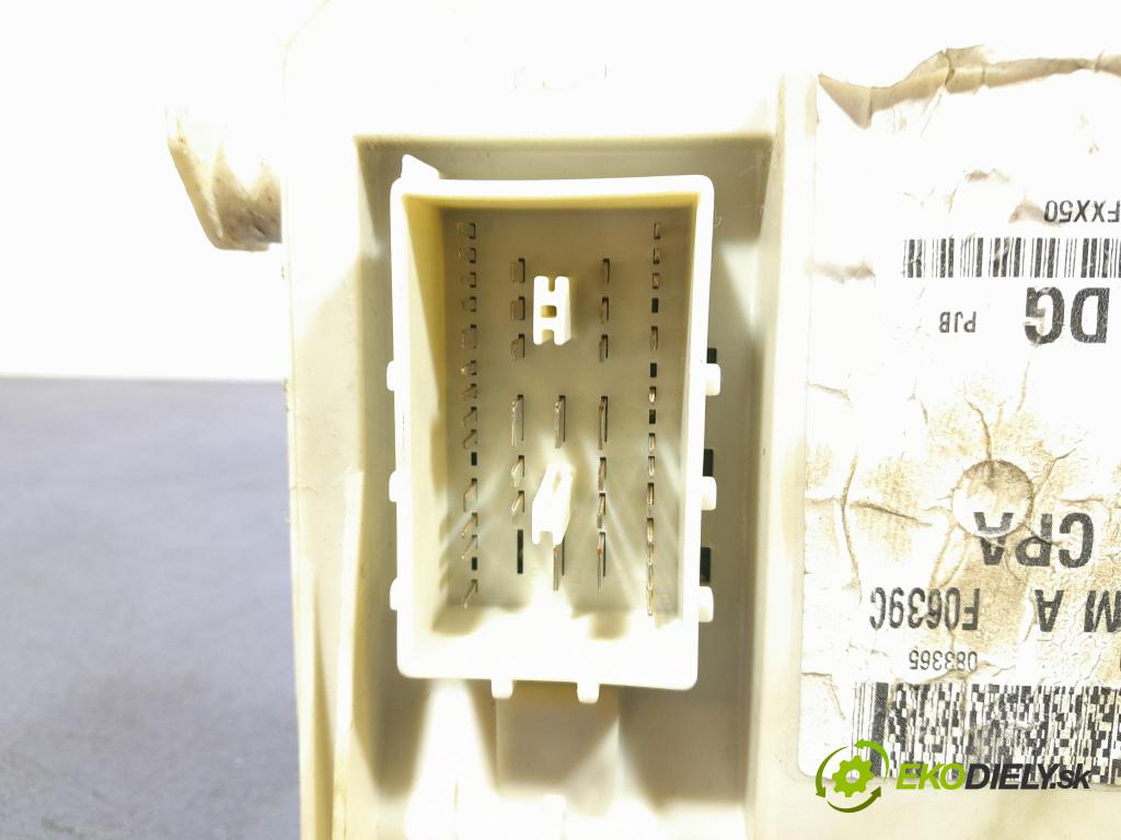 Ford C-max 2004 skrinka Poistky: 3M5T-14A073-DG