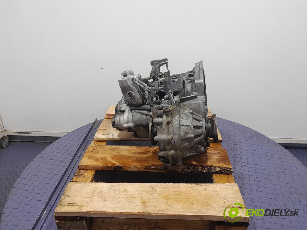 Vw Touran 2003 prevodovka Manualna FYG