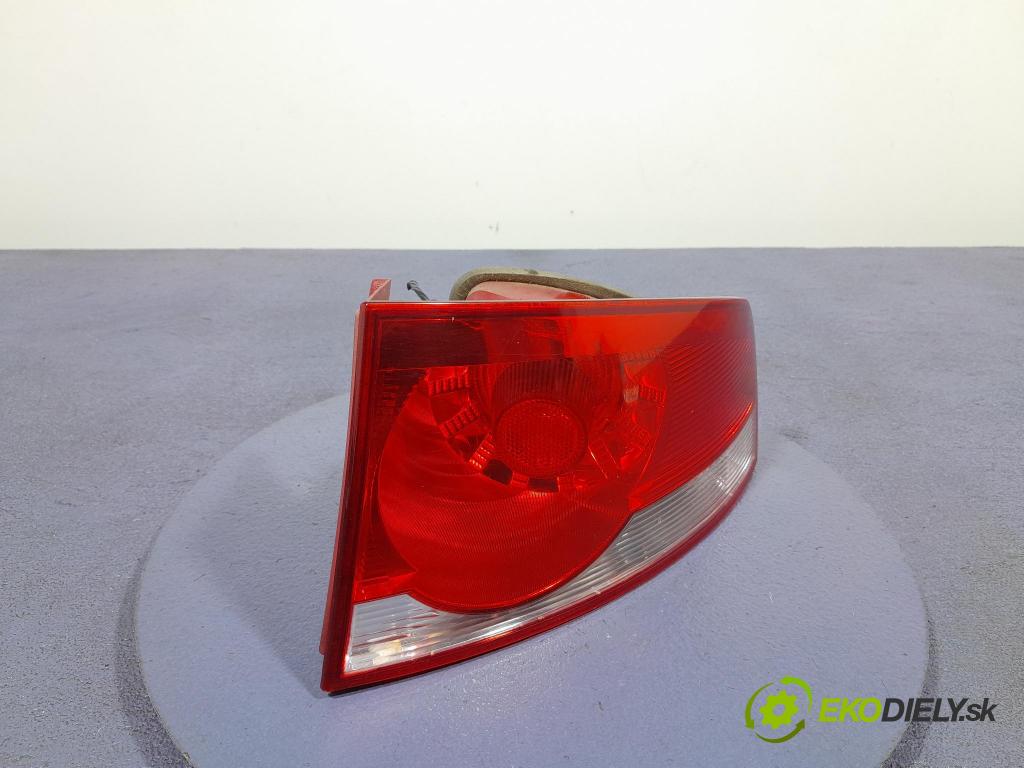 Seat Altea 2014 svetlo / reflektor zad Prava: Vonkajsia: 5P8945096A