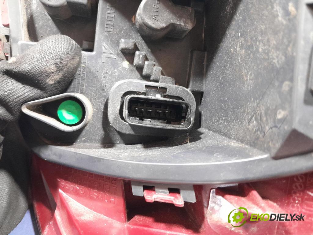 Renault Clio 2012 svetlo / reflektor zad ľavá Vonkajsia: 8200886944