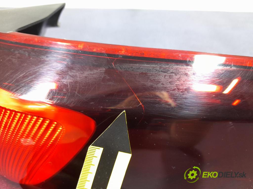Opel Astra 2016 svetlo / reflektor zad Prava: Vonkajsia: