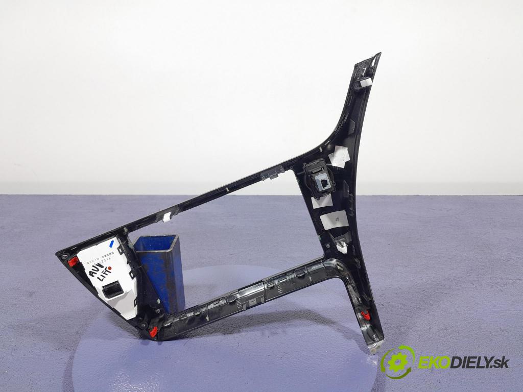 Toyota Auris 2015 lišta Dekoratívne: 55405-02870