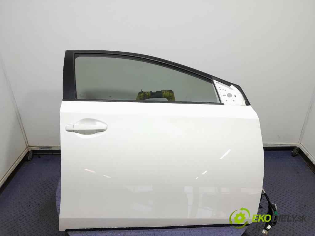 Toyota Auris 2015 dvere Predné pravé