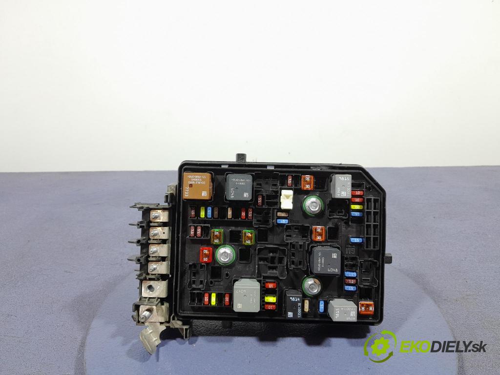 Opel Astra 2016 skrinka Poistky: 39040852