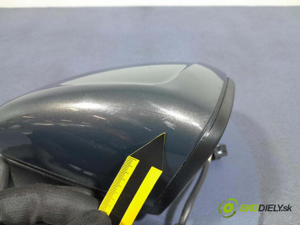 Opel Astra 2016 zpětné zrcátko prave