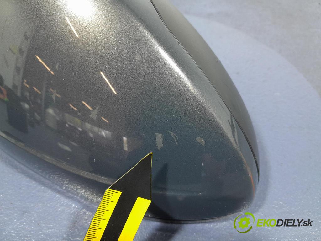 Opel Astra 2016 zpětné zrcátko prave
