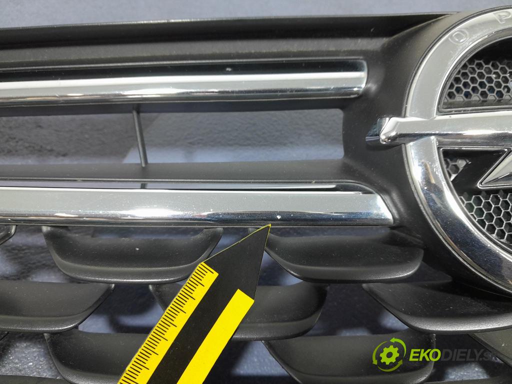 Opel Astra 2016 miežka / Gril: 1346479