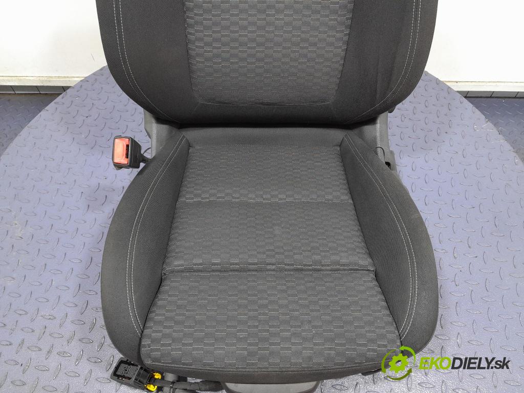 Opel Astra 2016 Sedadlo Řidiči
