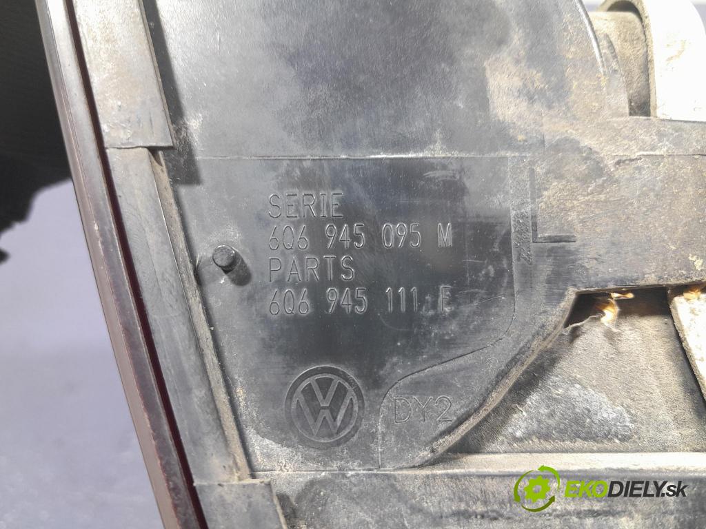 Vw Polo 2007 svetlo / reflektor zad ľavá Vonkajsia: 6Q6945111F