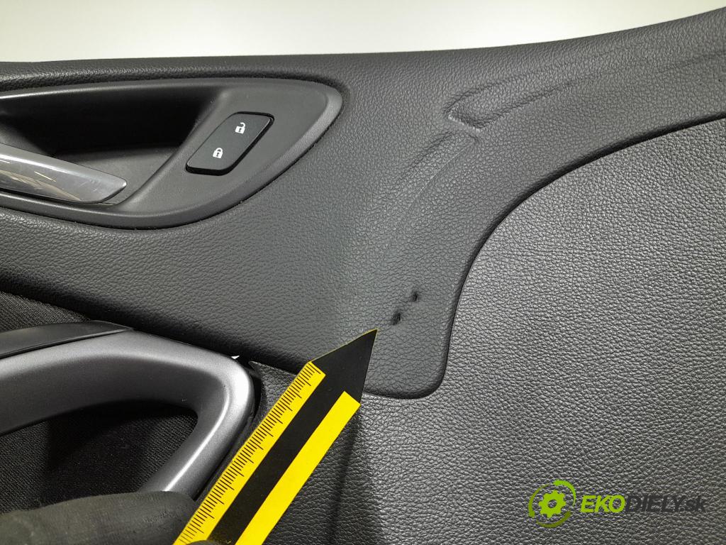 Opel Astra 2016 Tapacír: dveře před levá
