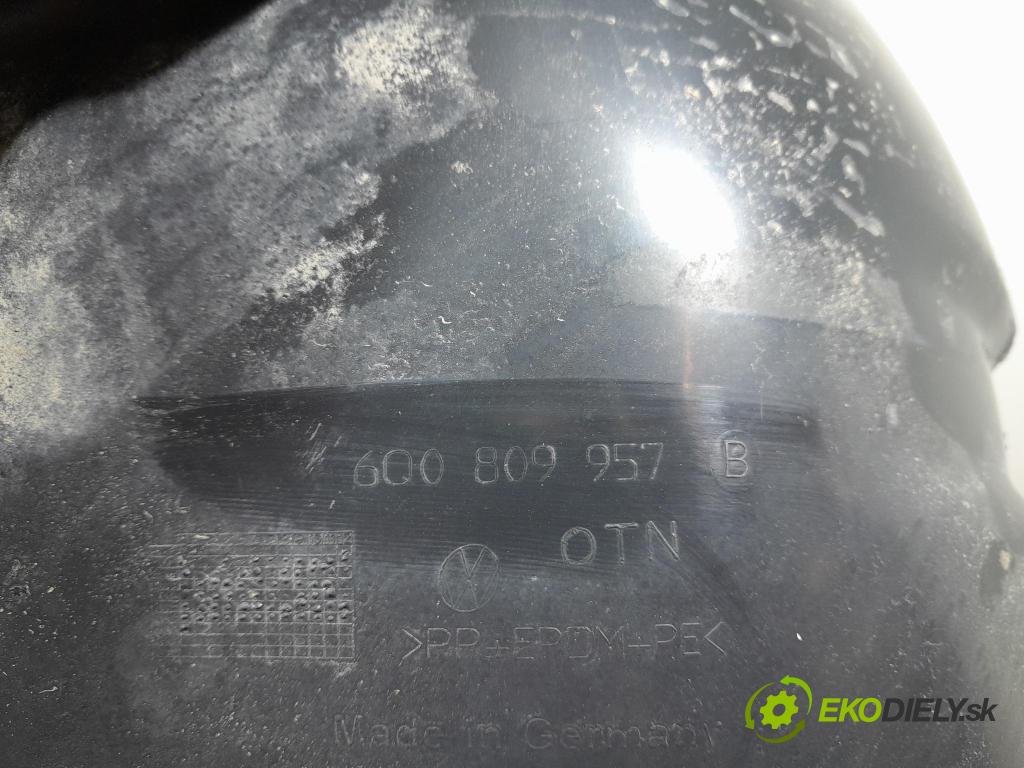Vw Polo 2007 Blatník: Plastové: Predné 6Q0809957B