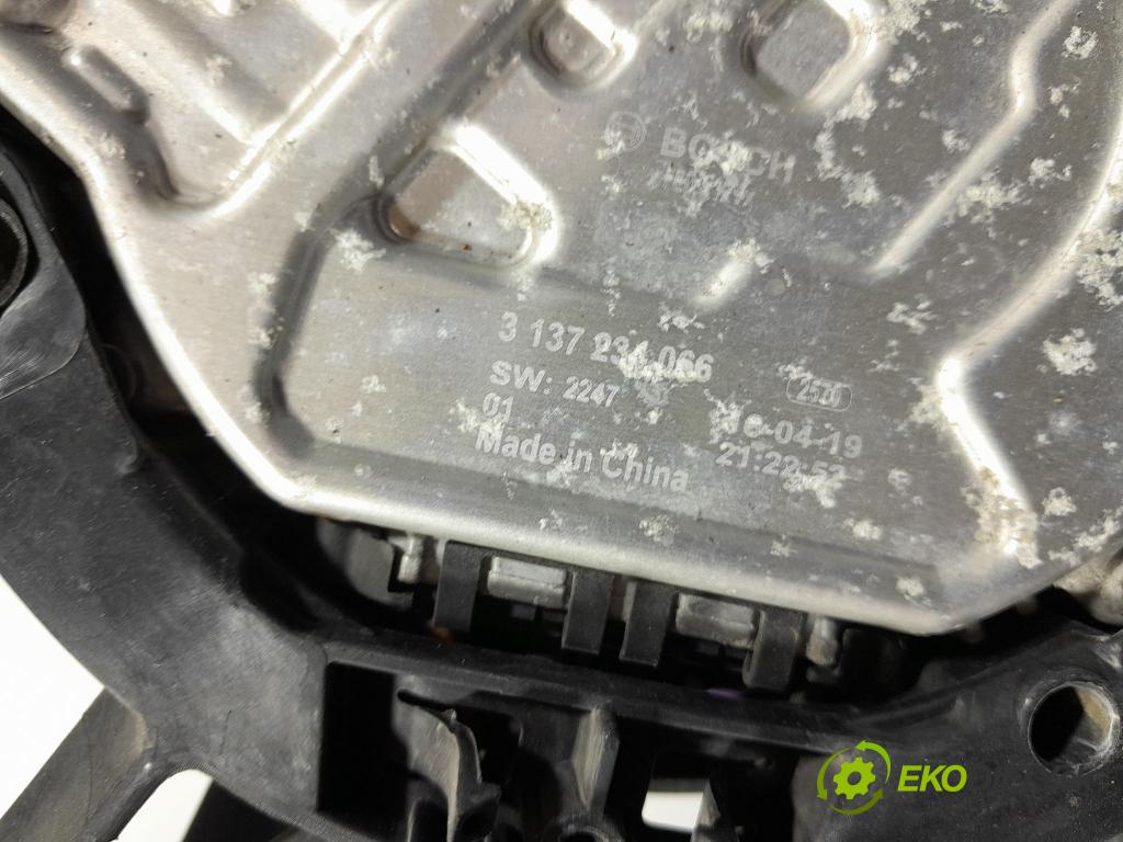 Opel Astra 2016 ventilátor Chladič: 39012573