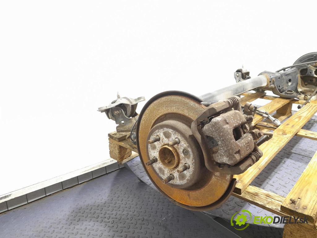 Opel Astra 2016 výstuha Pozastavenia: zad