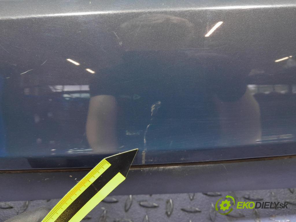 Opel Astra 2016 nárazník Zad: