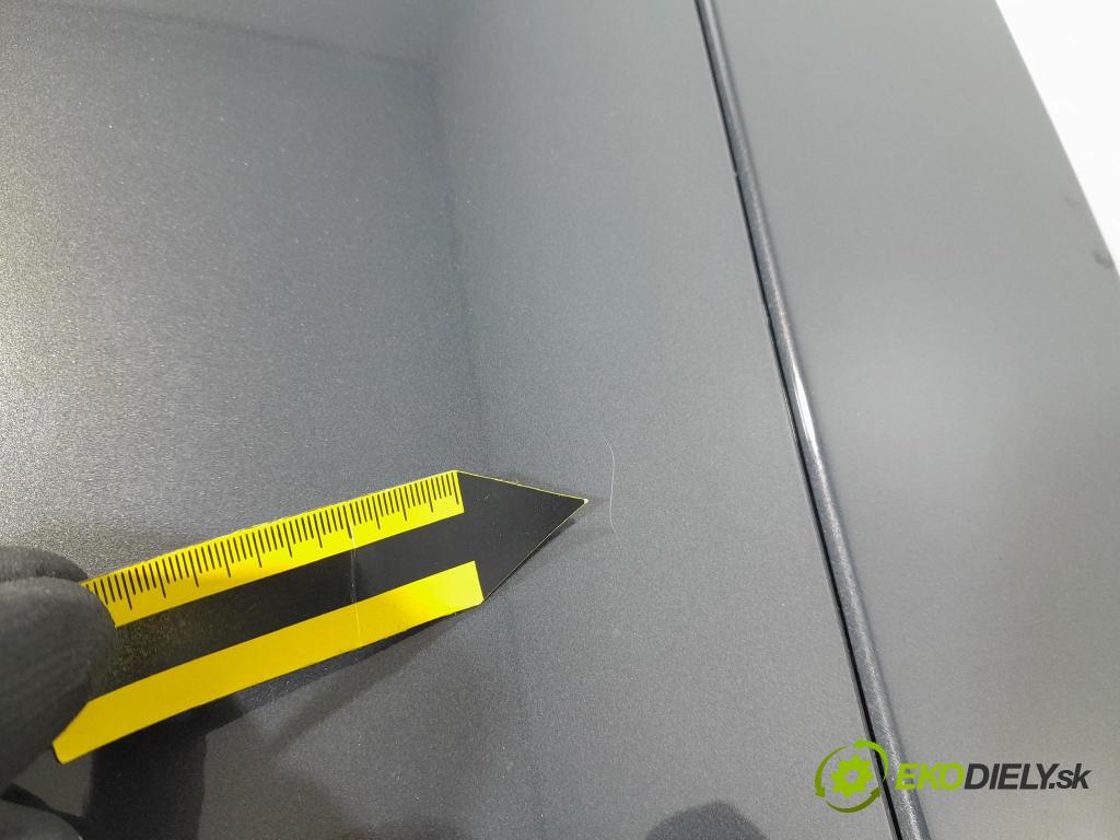 Opel Astra 2016 zadní dveře kufra: kufr