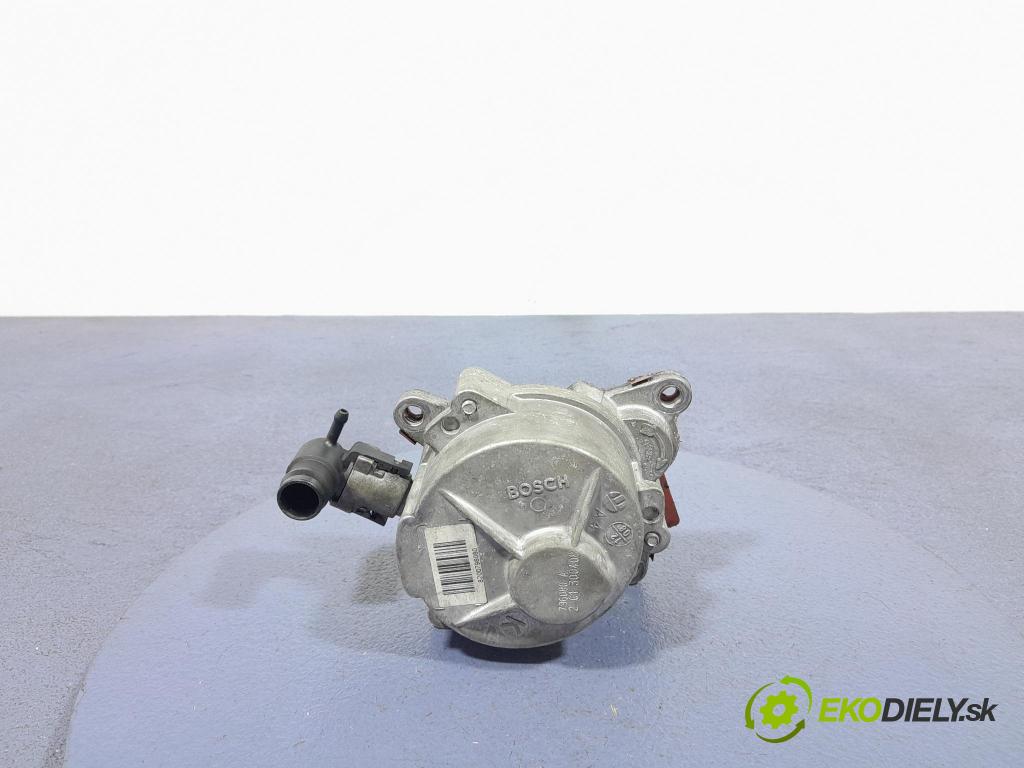 Renault Laguna 2007 čerpadlo vákuová 8200796080