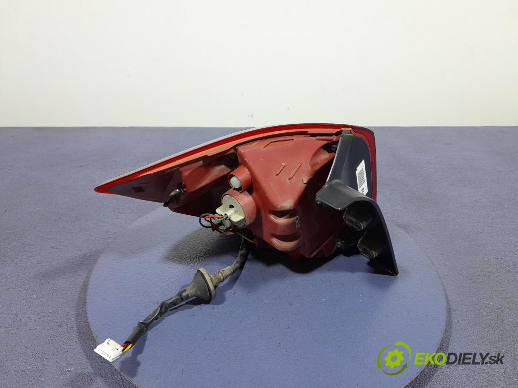 Kia Rio 2019 světlo Zad: Práva: Mimo: 92402-H8