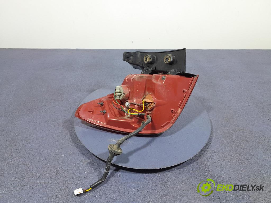 Kia Rio 2019 světlo Zad: Práva: Mimo: 92402-H8