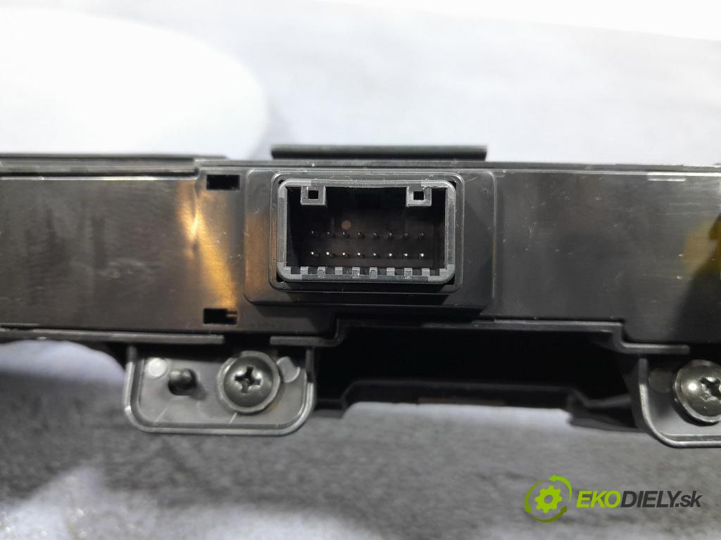 Kia Rio 2019 kryt Plast: Interiéry: 84761-H8000