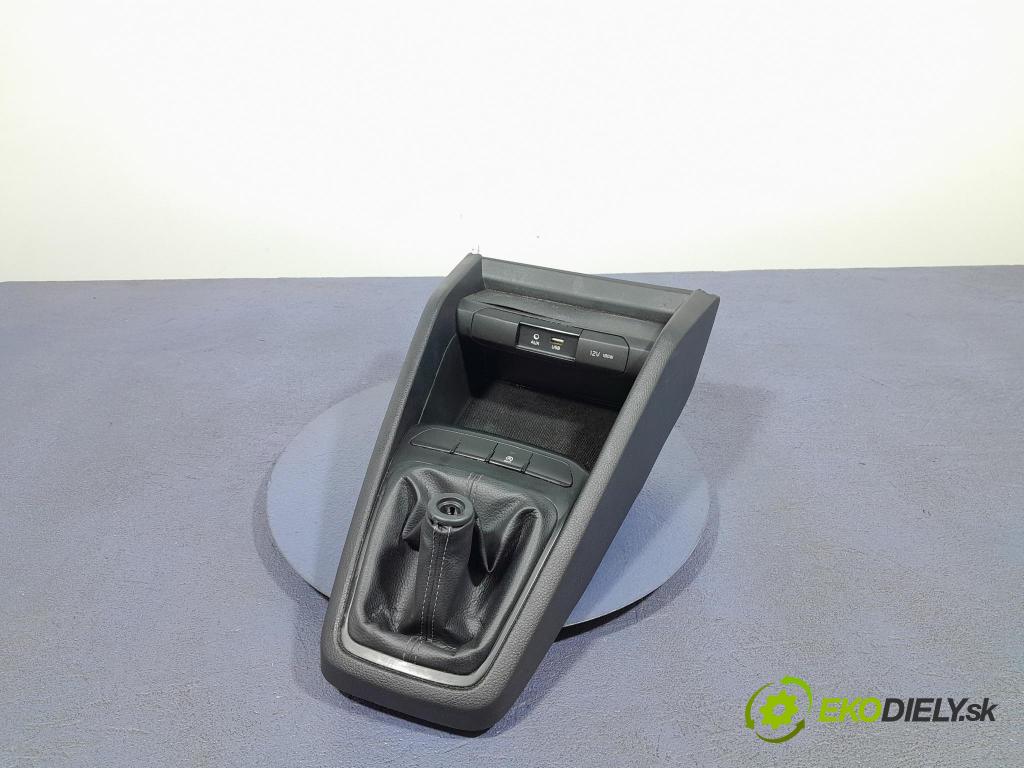 Kia Rio 2019 kryt Plast: Interiéry: 84635-H8000