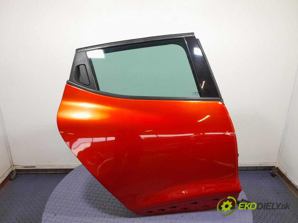 Renault Clio 2015 dvere zad pravé
