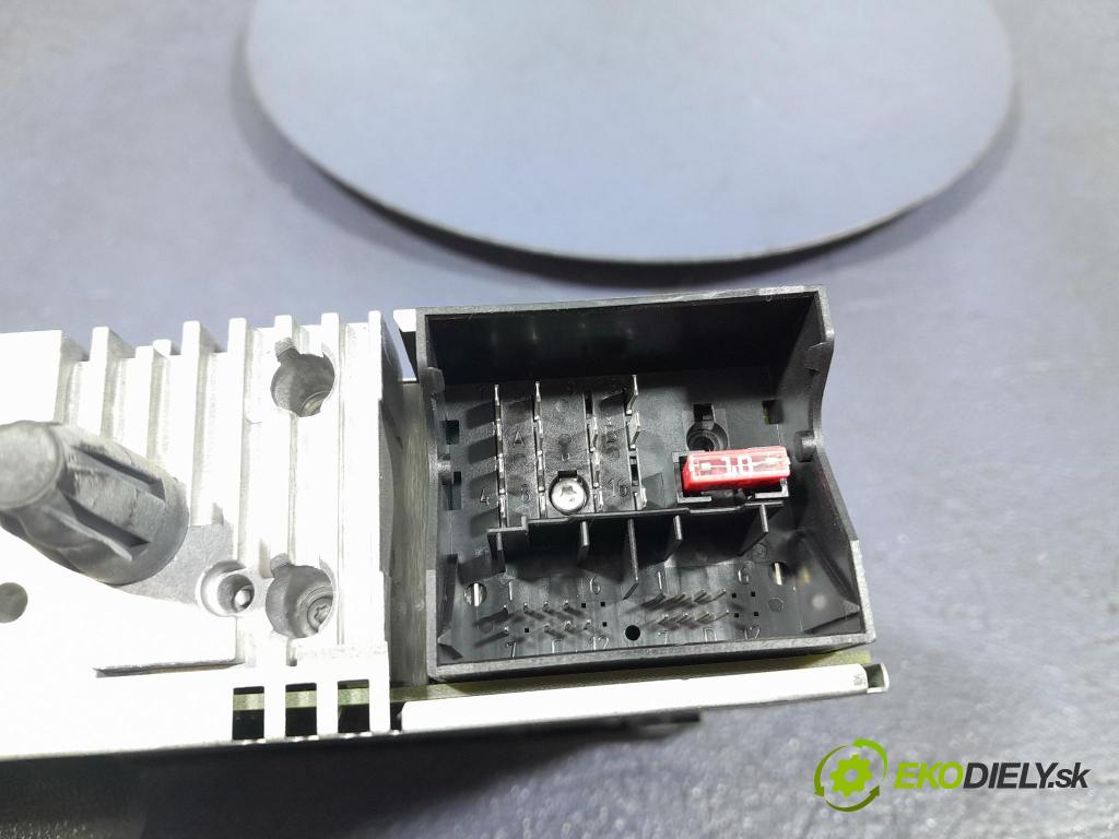 Peugeot 307 2007 Radio I Navigace: 9662925977