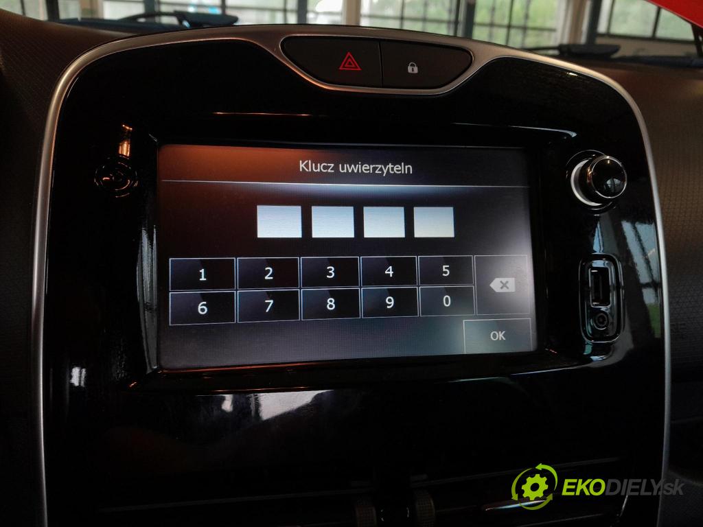 Renault Clio 2015 Radio I Navigace: 281153868R
