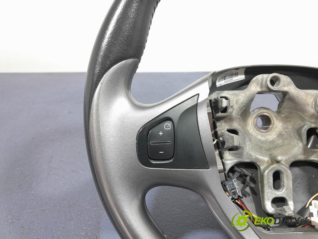 Renault Clio 2015 volant 484004466R
