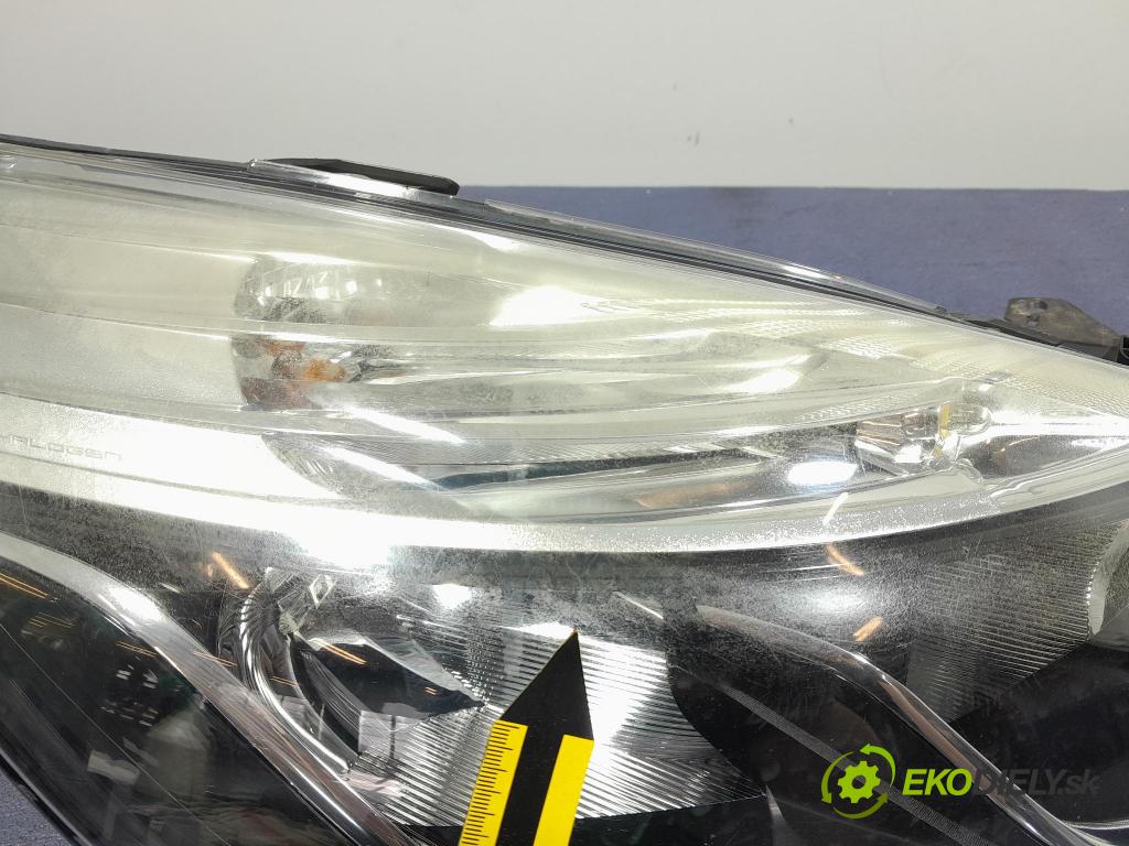 Renault Clio 2015 světlo v pravo: 260102796R