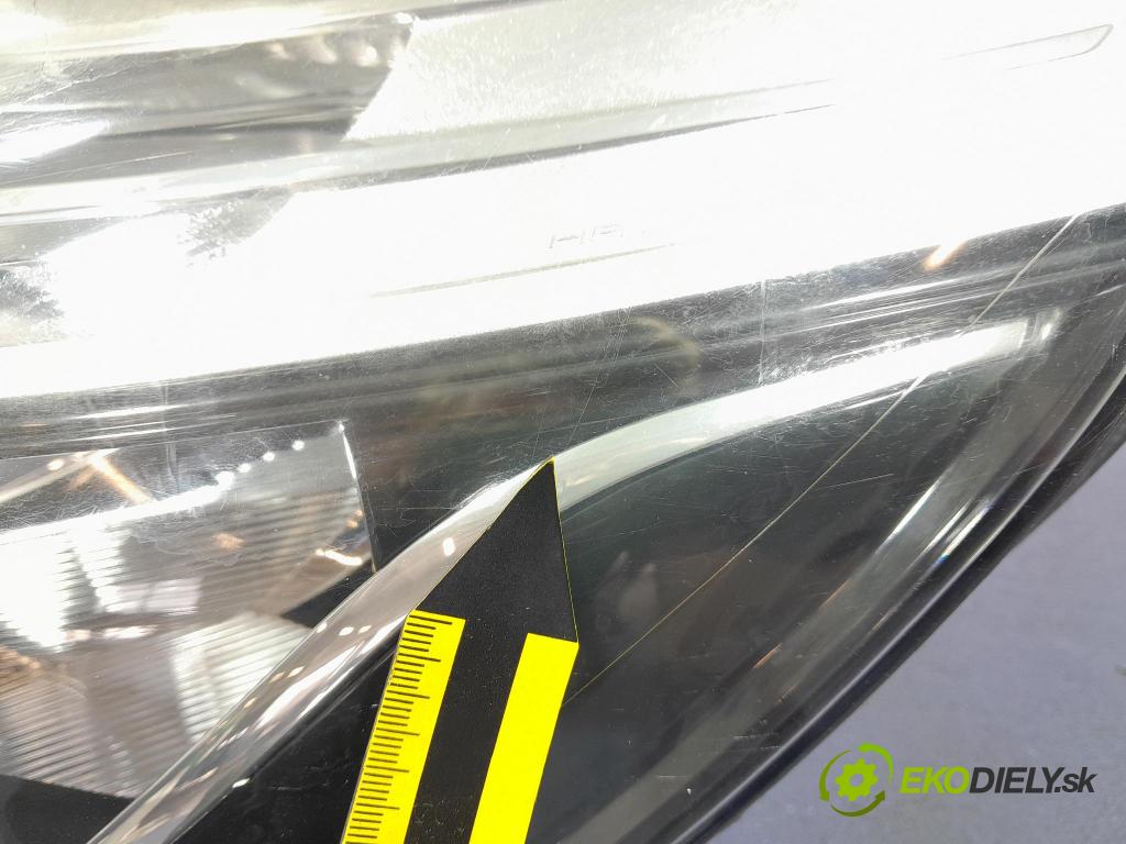Renault Clio 2015 světlo Levý: 260601850R