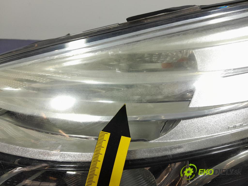 Renault Clio 2015 světlo Levý: 260601850R