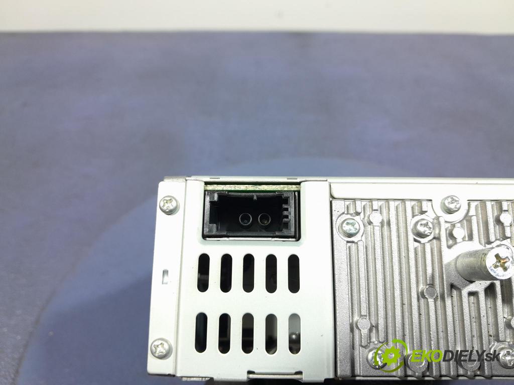 Volvo V50 2007 Radio I Navigácia: 31215559