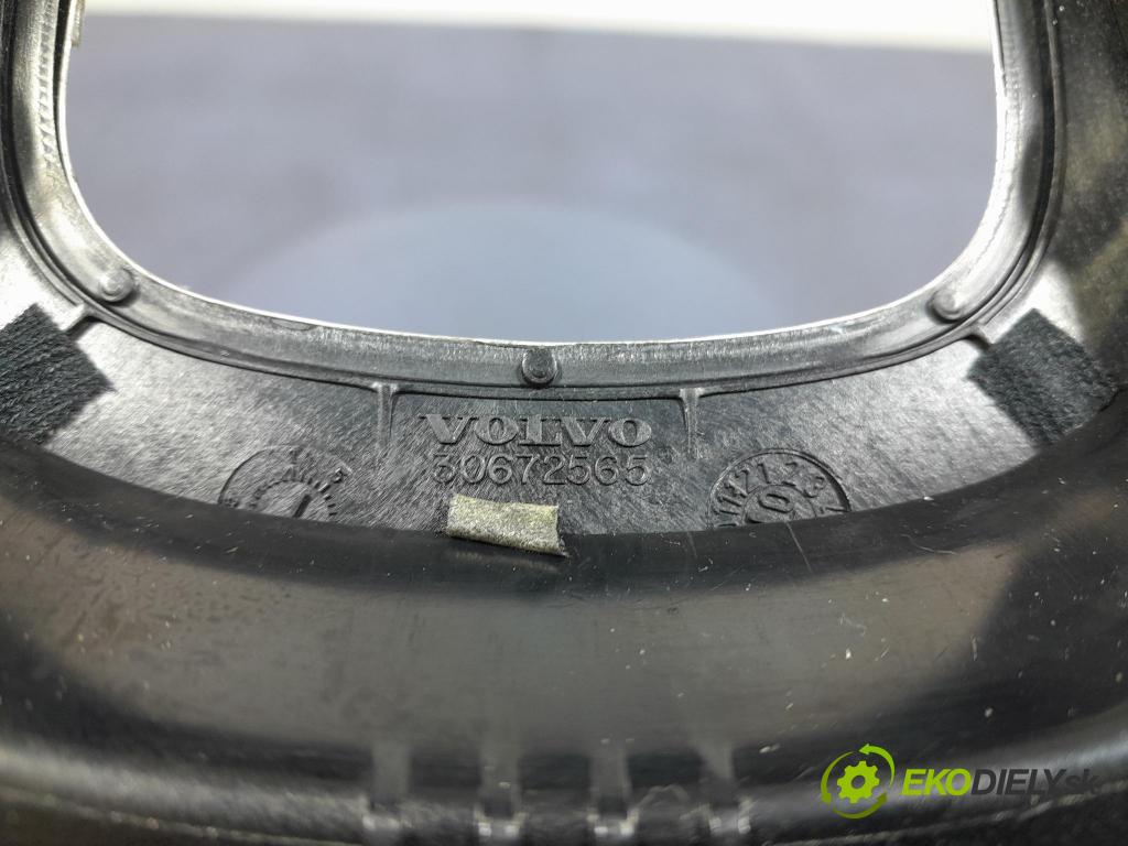 Volvo V50 2007 kryt Plast: Interiéry: 8623064